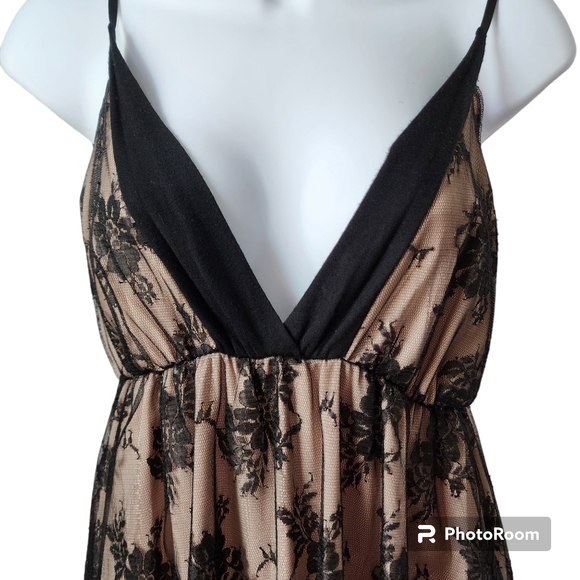 Pretty Good dress adjustable strappy black lace beige lining low v-neck sz lrg - Picture 7 of 11